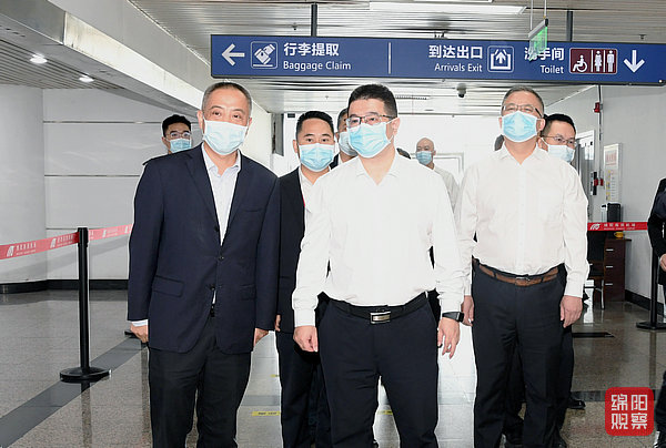 2022年9月28日，李云檢查節前安全生產、疫情防控、市場供應(機場)5  張莉 攝.jpg