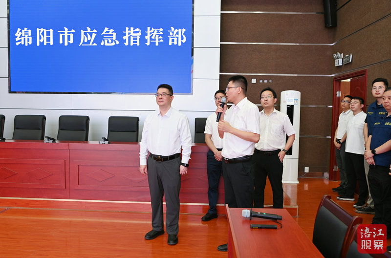 2025年6月10日，李云督導(dǎo)檢查應(yīng)急管理、食品安全、河長制等工作（應(yīng)急管理局）5   張莉 攝.jpg